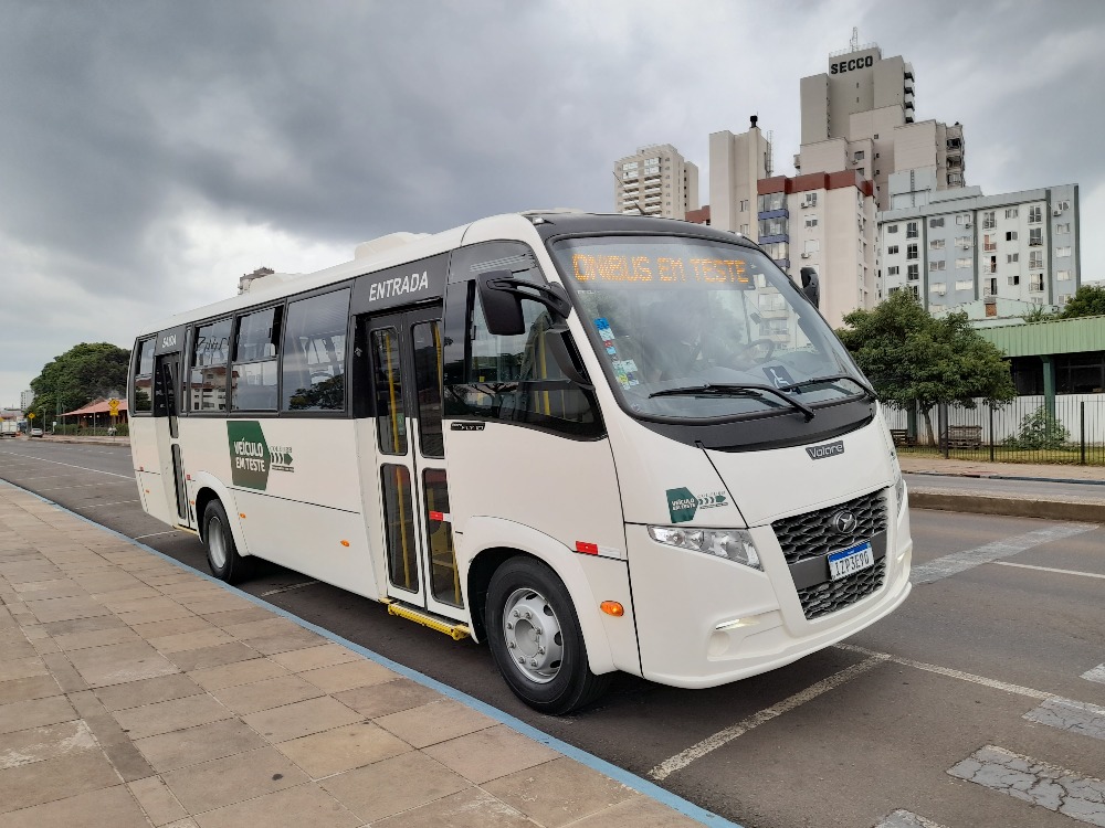 Coleurb realiza teste com ônibus mais versátil em linhas da empresa 